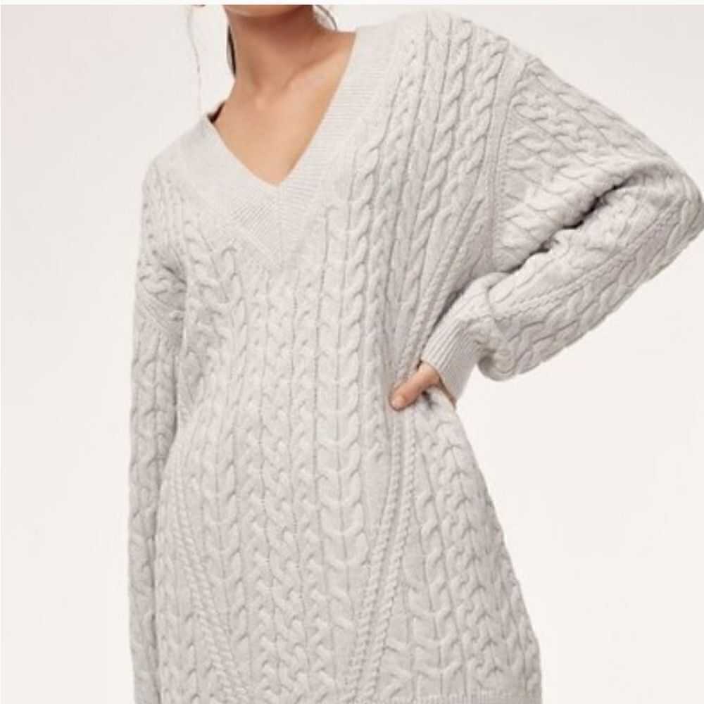 Wilfred Aritzia Merino Wool Cable Knit V Neck Sweater Grey XS